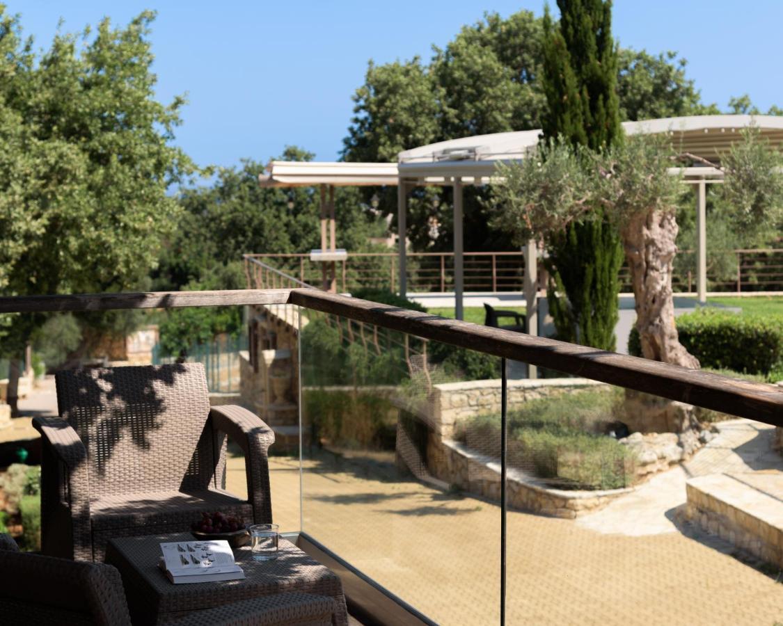 Villa Stolidi Mou Treehouse