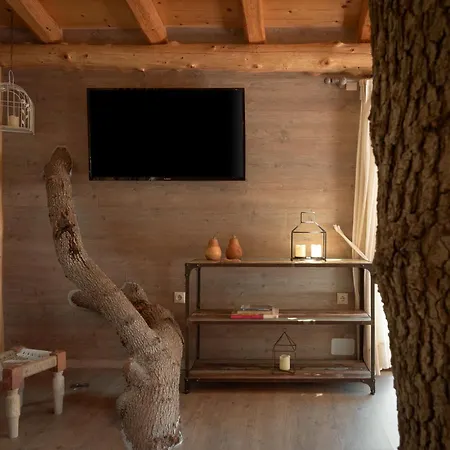 הוילה Atsipopoulo Stolidi Mou Treehouse מראה חיצוני תמונה