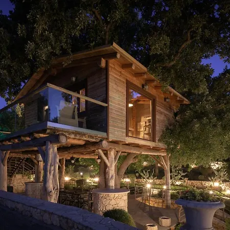 הוילה Atsipopoulo Stolidi Mou Treehouse מראה חיצוני תמונה