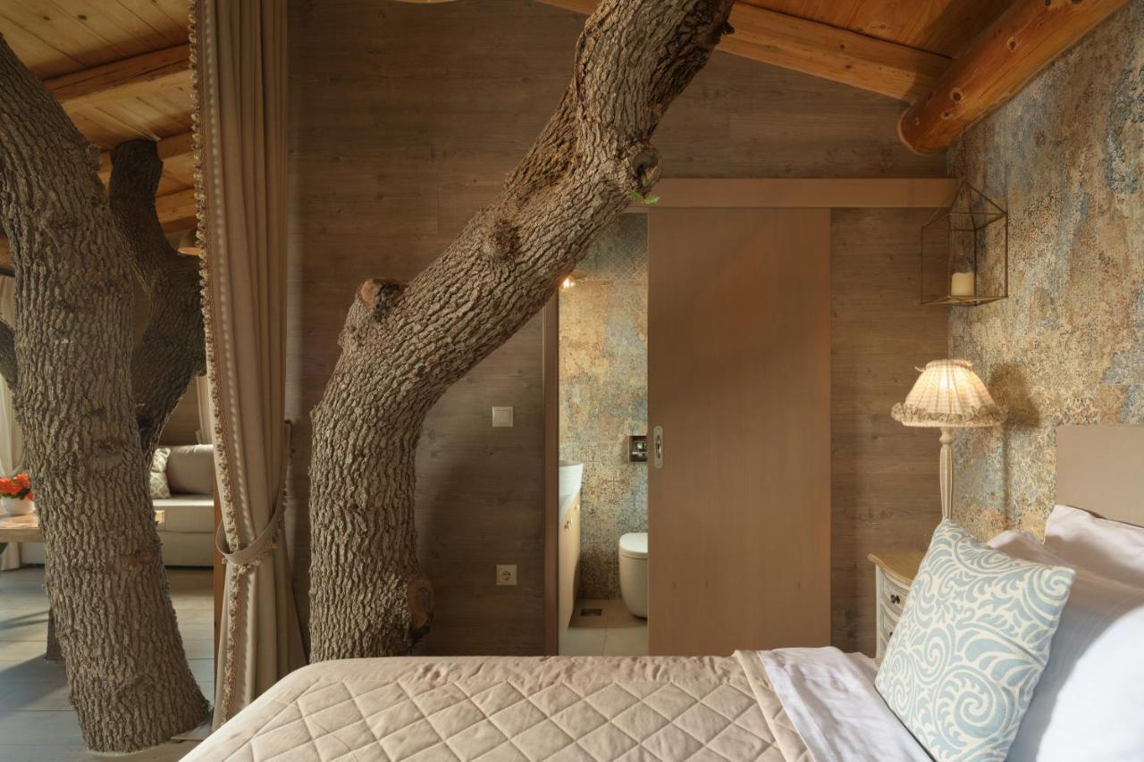 Stolidi Mou Treehouse